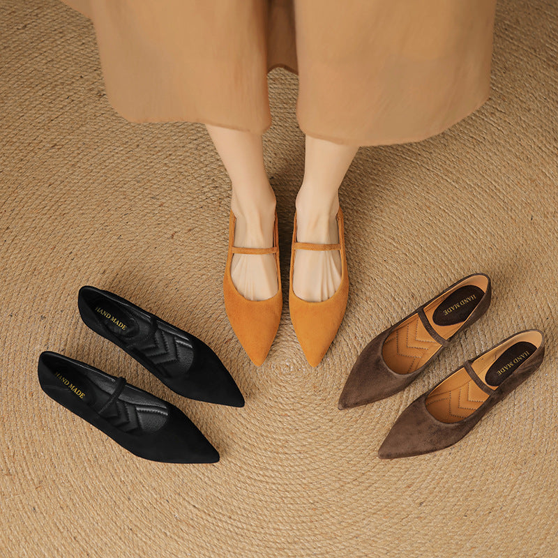 Spitze Retro-Lederschuhe mit kleinem Absatz