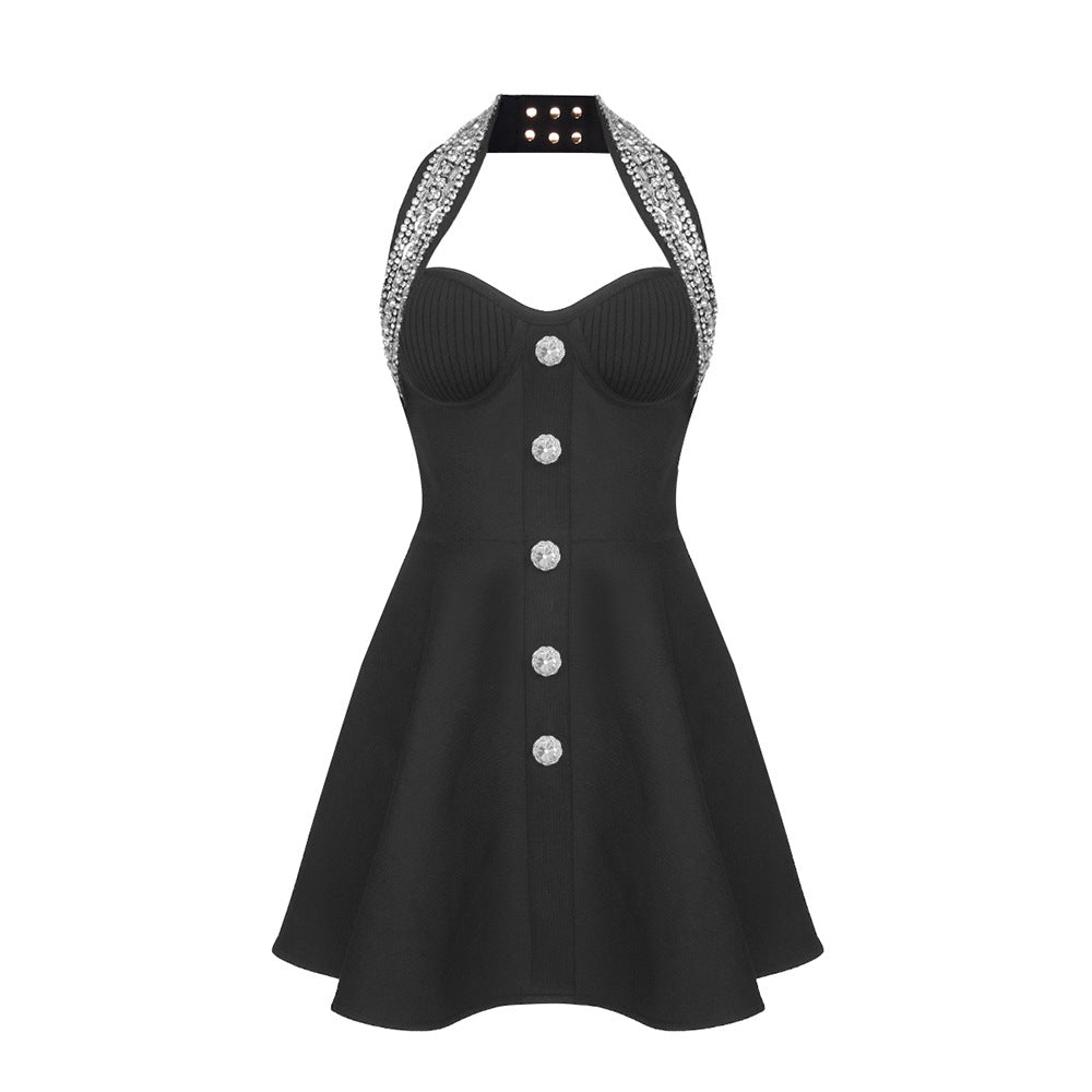 Schwarzes Mini-Bandage-Kleid mit glitzerndem Strassknopf, tailliertem Schnitt und verspieltem Ausschnitt – perfekt für Partys.