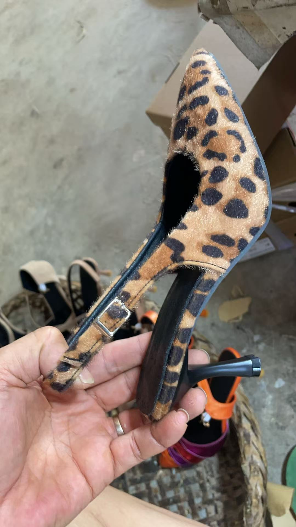 Elegante Damen-Sandaletten mit hohem Stilettoabsatz