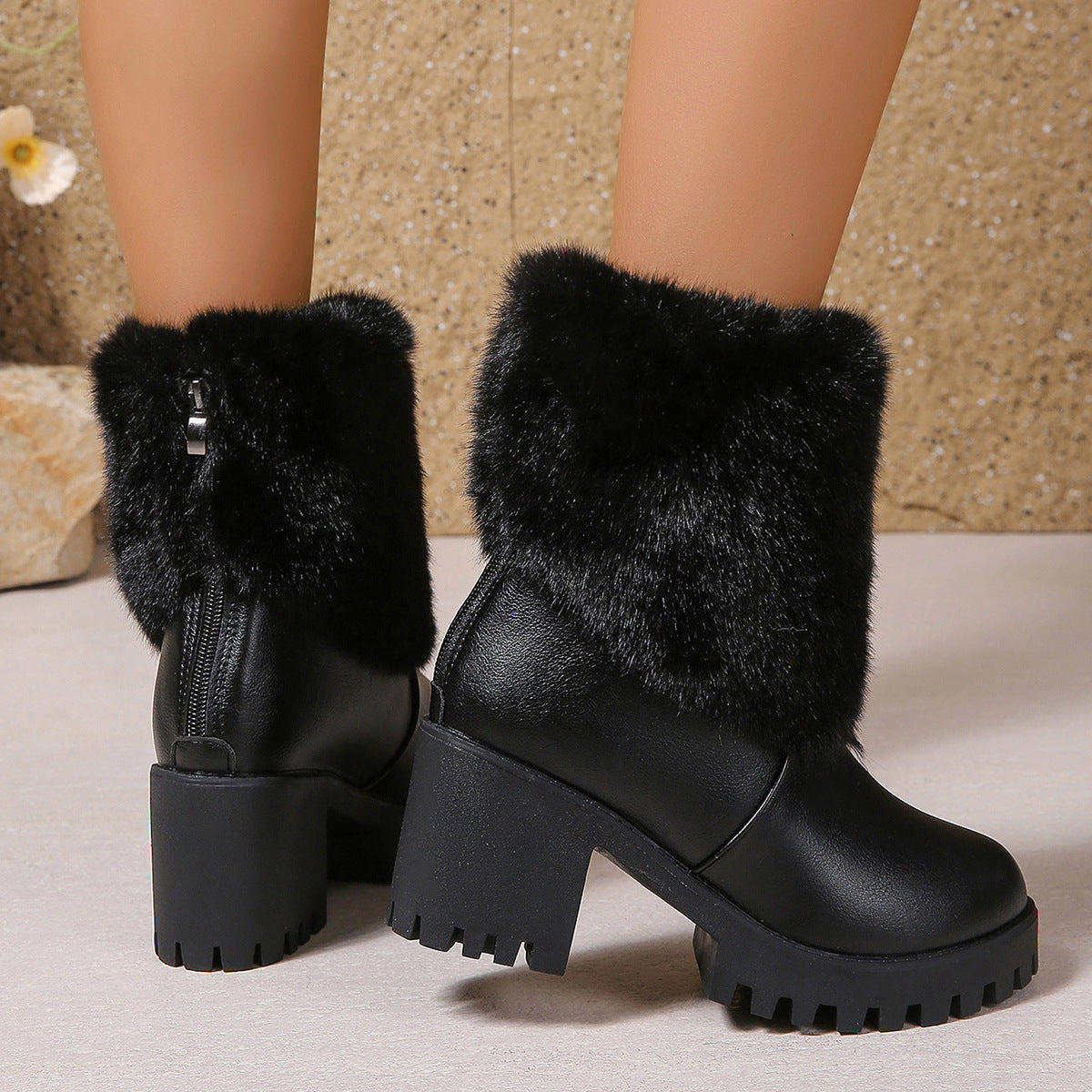 Warme Damen-Winterstiefel mit Blockabsatz und Fleecefutter